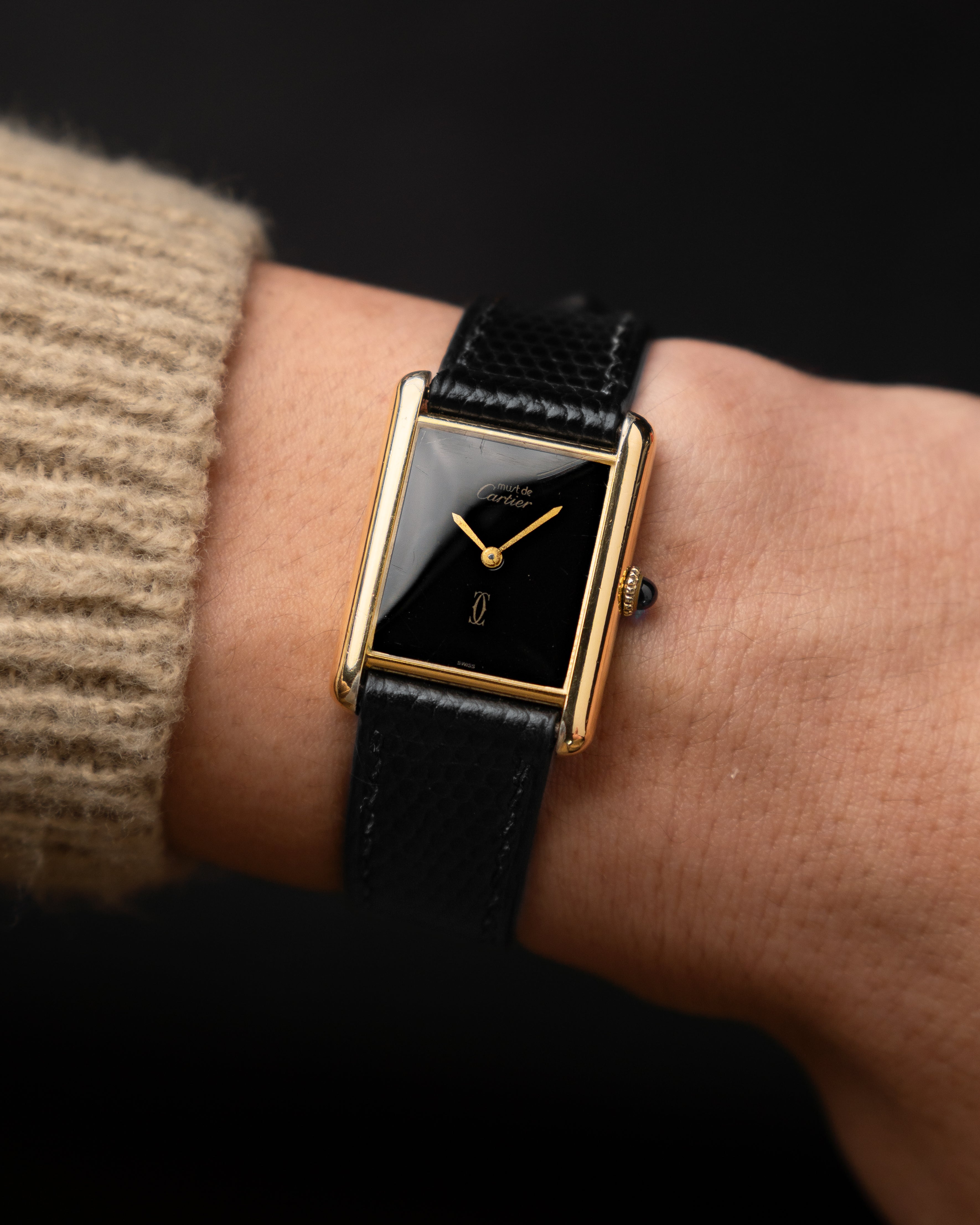 SEIKO Exceline 腕時計 ブラック ゴールド タングステン タンク 美品】SEIKO EXCELINE ゴールド ブラック 腕時計 稼働品 【公式通販】